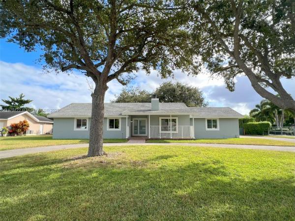 Westbury Estates, 1560 NW 19th St, Homestead, Florida 33030, image 1