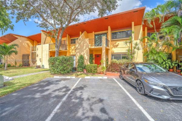 Taracoma Townhomes, 13781 SW 84th St #F, Glenvar Heights, Florida 33183, image 1