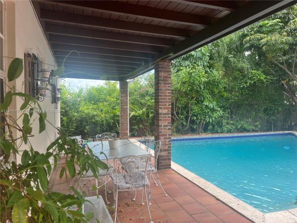 Darlington Manor, 9250 SW 56th St, Sunset, Florida 33165, image 1