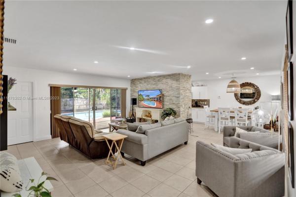 Boulevard Park, 510 SW 71st Way, Pembroke Pines, Florida 33023, image 1