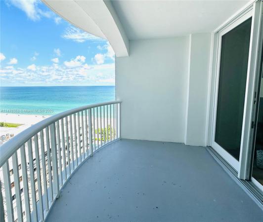 The Carriage House, 5401 Collins Ave #1215, Miami Beach, Florida 33140, image 2