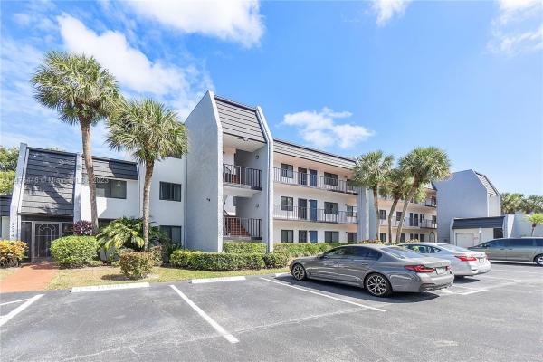D'Este Court At The Fountains Of Palm Beach, 4236 Deste Ct #201, Lake Worth Beach, Florida 33467, image 1