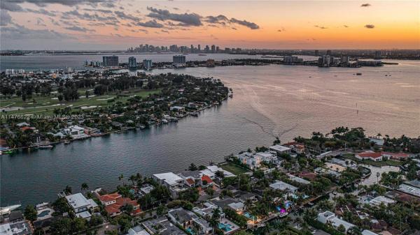 Biscayne Point, 1825 Daytonia Rd, Miami Beach, Florida 33141, image 1