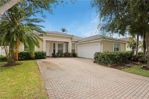 Banyan Oakridge, 5350 SW 33rd Ave, Hollywood, Florida 33312, image 1