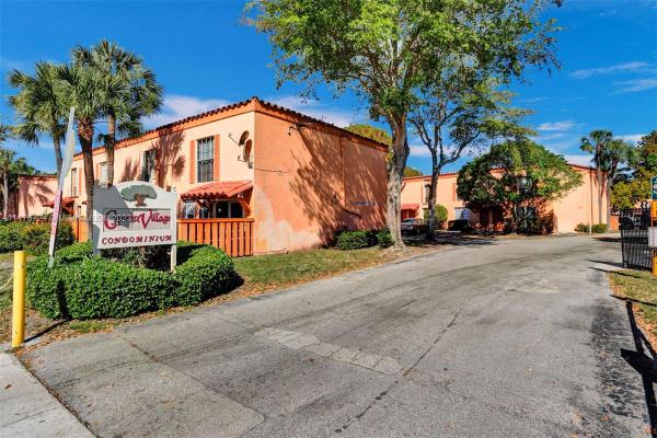 Cypress Village, 7125 Miami Lakes Dr #Q28, Miami Lakes, Florida 33014, image 1
