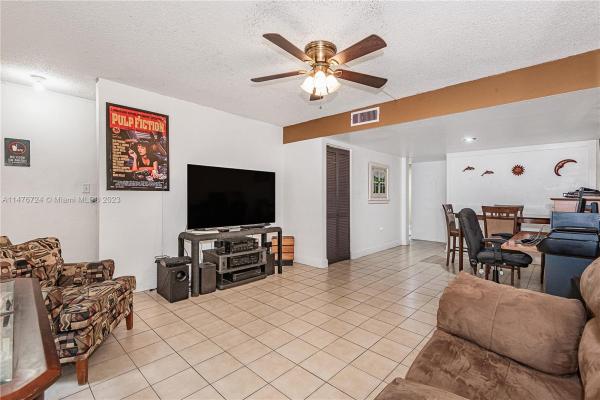 Cypress Village, 7125 Miami Lakes Dr #Q28, Miami Lakes, Florida 33014, image 3