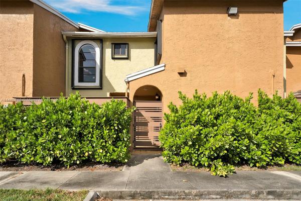 Pineapple Park At Woodmont, 8121 NW 71st Ct, Tamarac, Florida 33321, image 1
