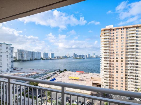 Winston Towers 100, 250 174th St #1414, Sunny Isles Beach, Florida 33160, image 3