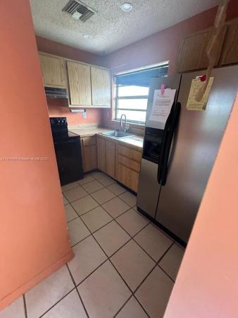 Sierra Ridge, 939 NE 214th Ln #02, Ives Estates, Florida 33179, image 3