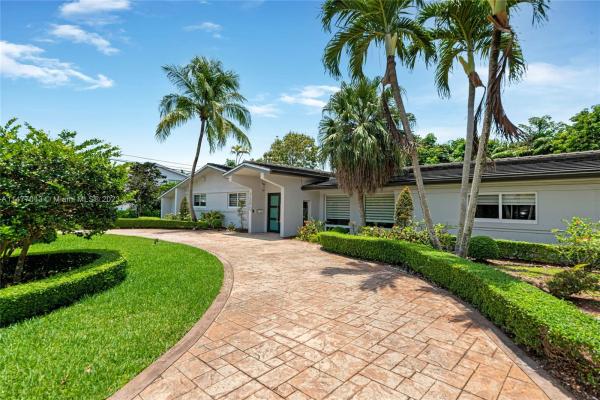 Montgomery East, 7390 SW 116th Ter, Pinecrest, Florida 33156, image 2