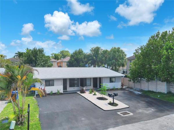Marilynn Gardens, 1530 SW 22nd St, Fort Lauderdale, Florida 33315, image 1
