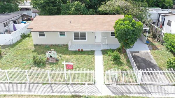 Carol City Gardens, 4320 NW 193rd St, Miami Gardens, Florida 33055, image 3