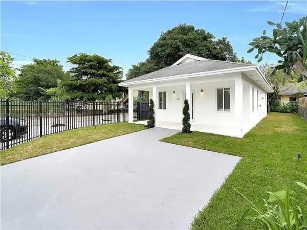 Dixie Highway Park, 7647 NE 3rd Ave, Miami, Florida 33138, image 1