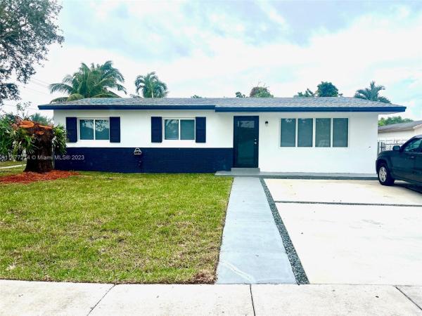 Newton Heights, 30360 SW 158th Ave, Leisure City, Florida 33033, image 2