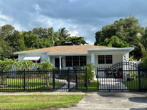 Poincianna Manor, 780 NE 146th St, North Miami, Florida 33161, image 1