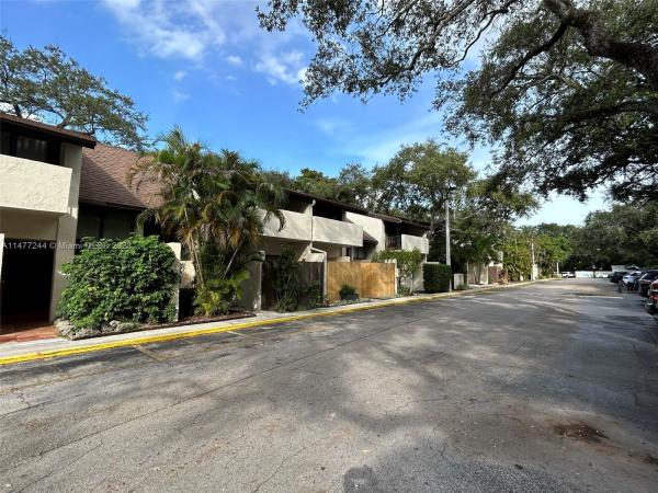 Riverwood, 19424 NE 26th Ave #132B, Ojus, Florida 33180, image 2