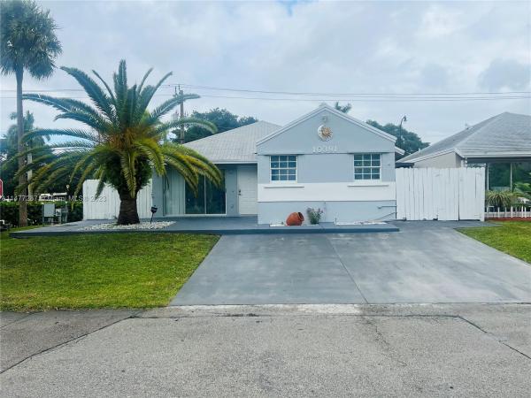 Cutler Creek Club, 10391 SW 205th Ter, Cutler Bay, Florida 33189, image 1