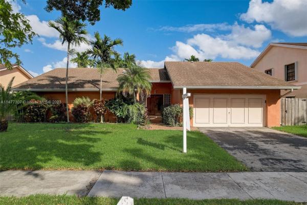 Lindgren East, 11111 SW 128th Ave, The Crossings, Florida 33186, image 1