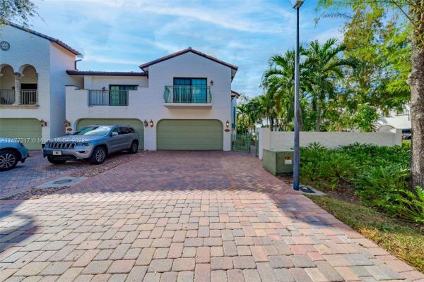 The Oaks At Hidden Harbour, 4401 Hidden Harbour Ter #4401, Dania Beach, Florida 33312, image 1