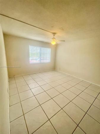 Town & Country, 1431 S 14th Ave #104, Hollywood, Florida 33020, image 1