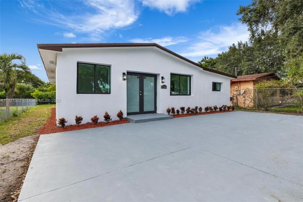 Tennyson Heights, 7580 NW 17th Pl, Gladeview, Florida 33147, image 3
