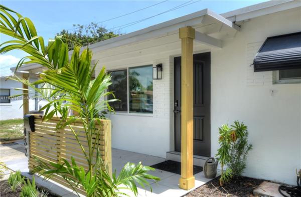Collier Manor, 2432 NE 12th Ave, Pompano Beach, Florida 33064, image 1