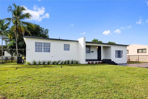 Cravero Lake Shore Estates, 1210 NW 91st St, Pinewood, Florida 33147, image 1