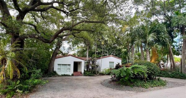 Eleda, 4151 Barbarossa Ave, Miami, Florida 33133, image 1