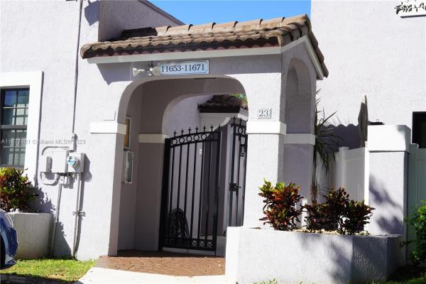 The Provinces Of Pierpointe At Pembroke Lakes, 11653 NW 11th St, Pembroke Pines, Florida 33026, image 2