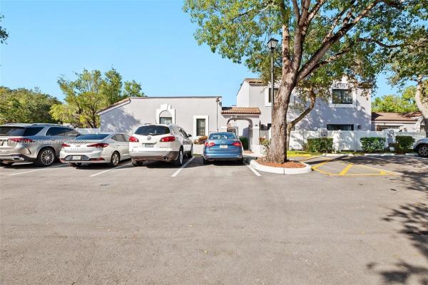 The Provinces Of Pierpointe At Pembroke Lakes, 11653 NW 11th St, Pembroke Pines, Florida 33026, image 3