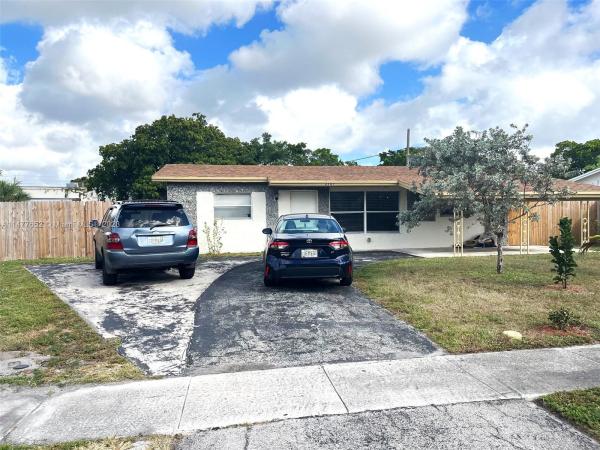 Esquire Lake Estates, 2461 NW 13th St, Pompano Beach, Florida 33069, image 1