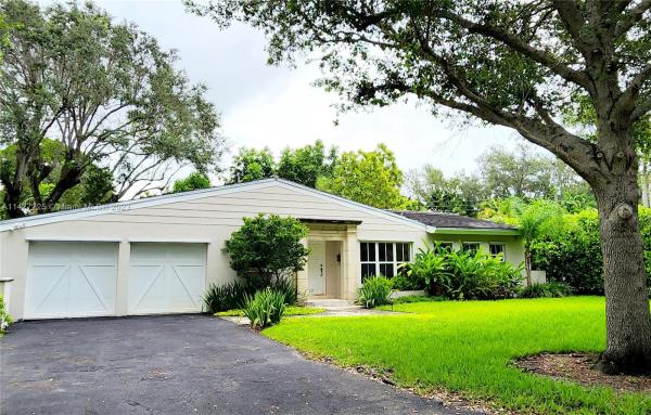 Biltmore, 635 Catalonia Ave, Coral Gables, Florida 33134, image 2