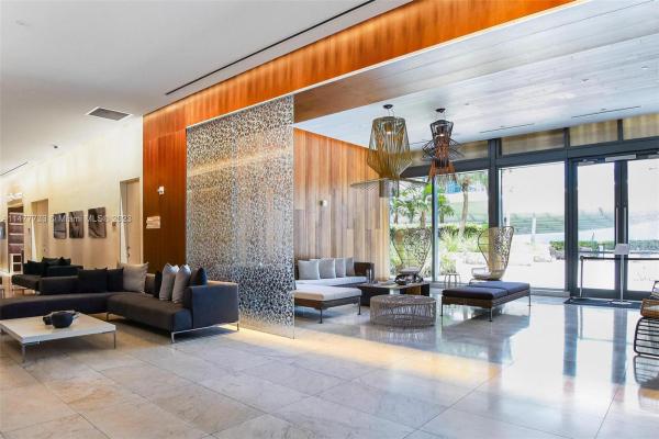 Reach Brickell City Centre, 68 SE 6th St #806, Miami, Florida 33131, image 3