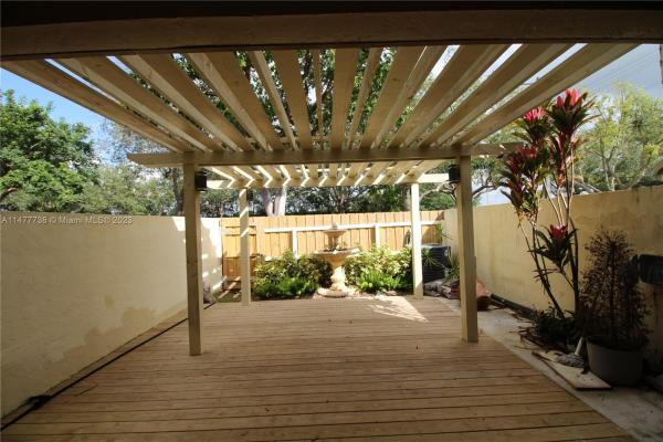 Sunset Park Lake Villas, 7689 SW 103rd Pl, Kendall, Florida 33173, image 2