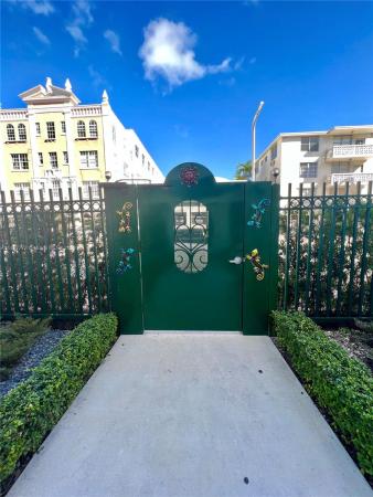 Collins Towers, 720 Collins Ave #504, Miami Beach, Florida 33139, image 2