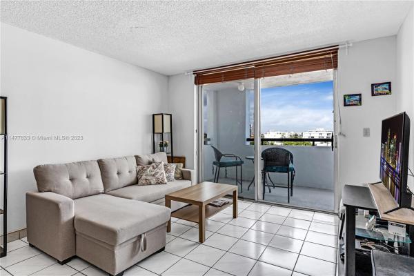 Harding Place, 7440 Harding Ave #502, Miami Beach, Florida 33141, image 3