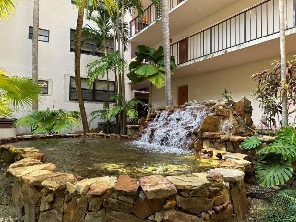 Ocean Village, 55 Ocean Lane Dr #3025, Key Biscayne, Florida 33149, image 2