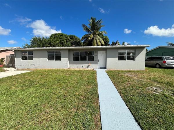 Seminole Manor, 6448 Lawrence Rd, Lake Worth Beach, Florida 33462, image 1