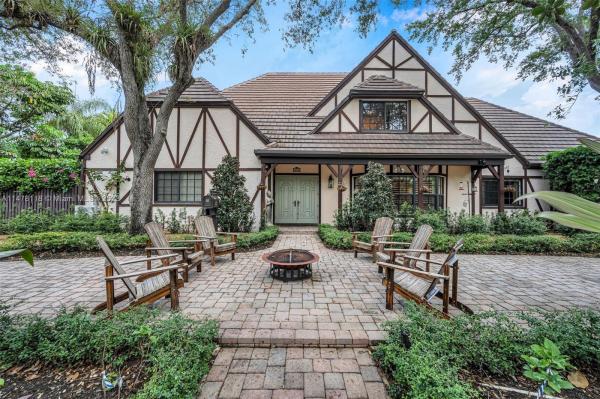 Pine Bay Estates, 5865 Magnolia Ln, Coral Gables, Florida 33156, image 2
