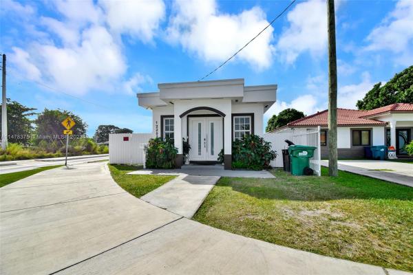 Flamingo Park, 12202 SW 216th St, Goulds, Florida 33170, image 1