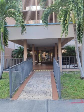 Westland South, 4670 W 13th Ln #407, Hialeah, Florida 33012, image 2