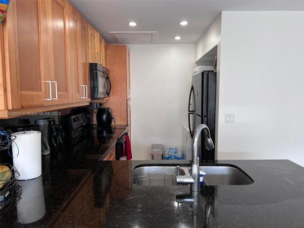 Rozland, 7662 SW 152nd Ave #3-21, Kendall West, Florida 33193, image 2