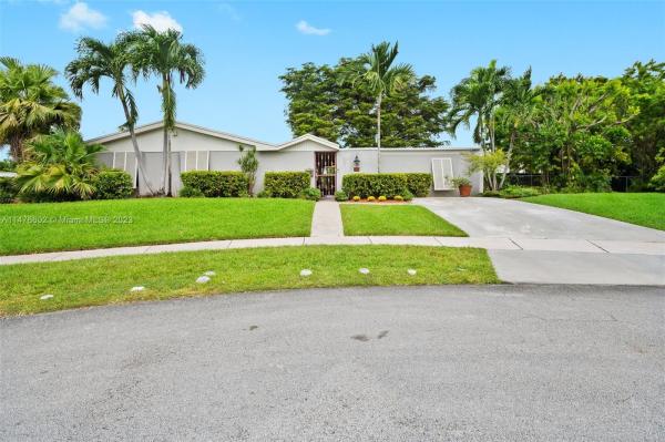 Kendall Sunset Homes, 7617 SW 93rd Ct, Sunset, Florida 33173, image 3
