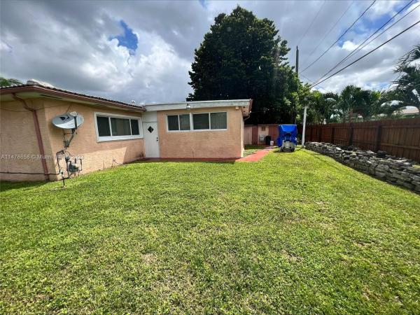 Palmland Estates, 1870 NW 187th Ter, Miami Gardens, Florida 33056, image 2