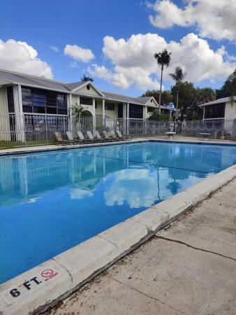 Carmel At The California Club, 917 NE 199th St #201, Ives Estates, Florida 33179, image 1