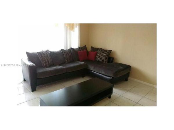 Gables Townhomes, 350 NW 84th Ct #609, Fountainebleau, Florida 33126, image 3