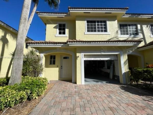 Independence Cove, 909 Imperial Lake Rd #909, West Palm Beach, Florida 33413, image 1