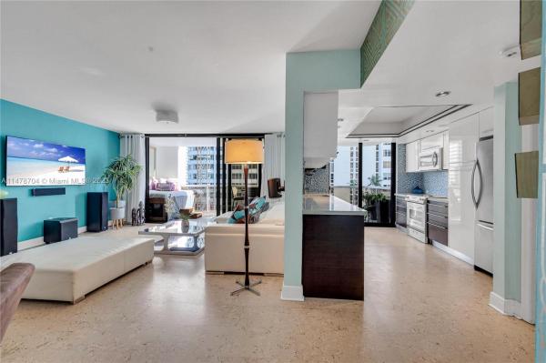Nine Island Avenue, 9 Island Ave #609, Miami Beach, Florida 33139, image 2