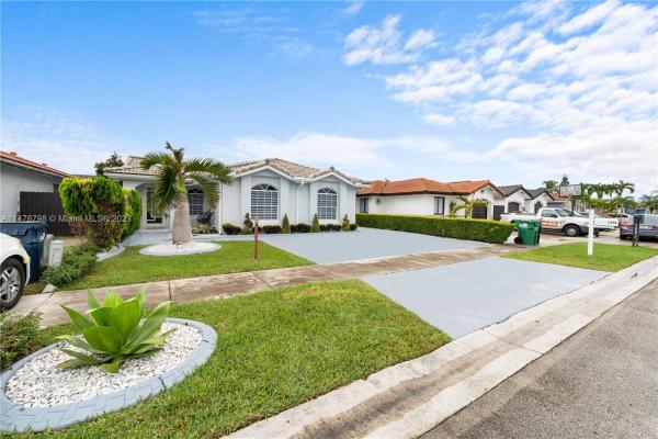 Richmond West No HOA, 13800 SW 157th Ter, Richmond West, Florida 33177, image 3
