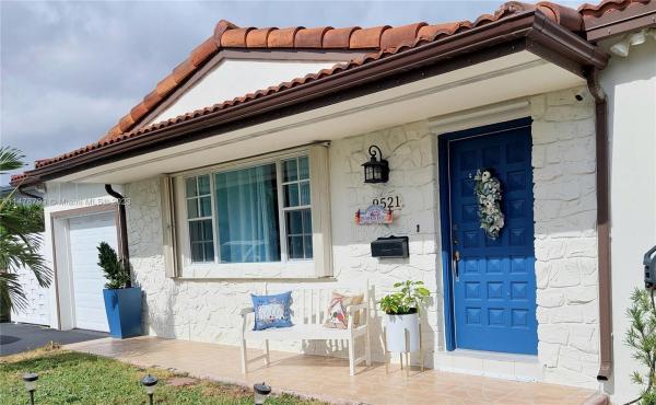 Coral Gardens, 9521 SW 26th Dr, Westchester, Florida 33165, image 1